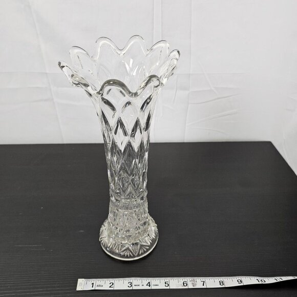 Vintage Clear Pressed Glass Trumpet Vase Scalloped Ruffle Rim Elegant Decor - Picture 8 of 8